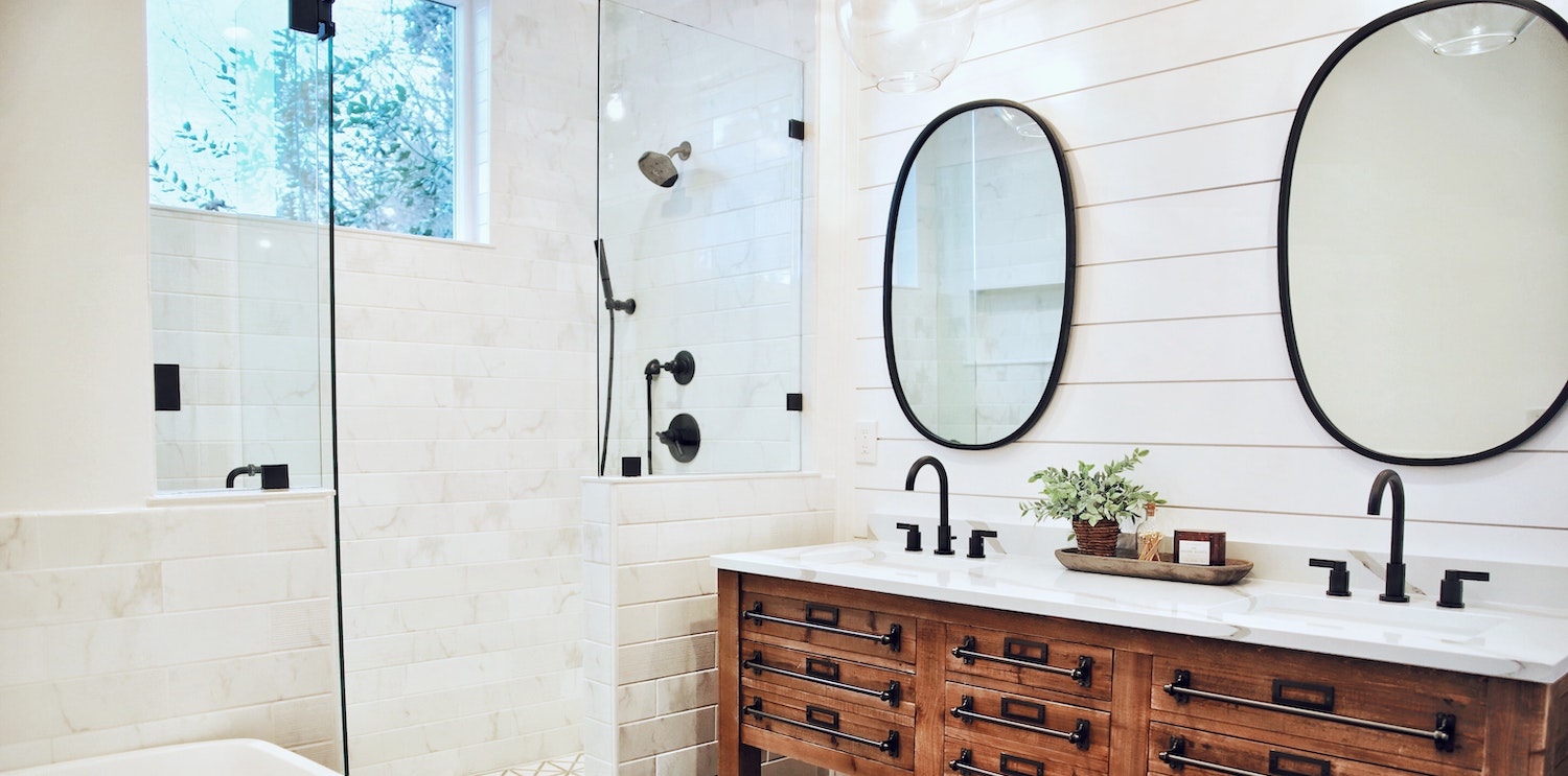 Zero-Waste Bathroom - Minimalist Bathroom