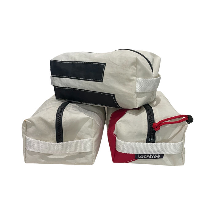 Lochtree_Dopp Kits_White